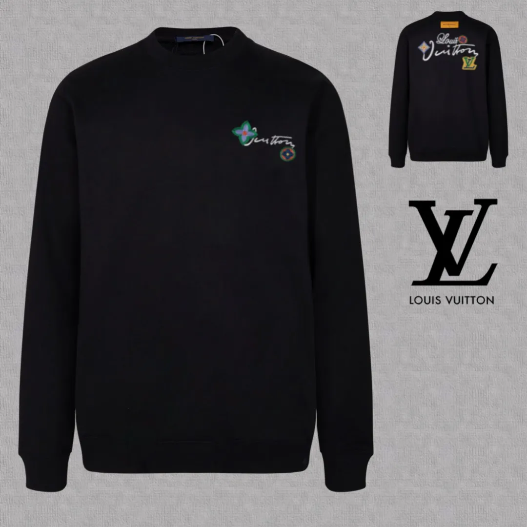 🅿️250 hot style on the shelves🔥❗ 💫〖Louis Vuitton LV〗 Fashionable round neck sweatshirt, casually matched with various styles, it is perfectly handsome😎The whole dress is made of double waistcoats, which makes the whole dress more three-dimensional. Not ordinary factories can do such fine work. The 2025 spring style counters are on sale, exquisite round neck terry sweatshirt, high-end double-strand pure cotton Customized drawstring ribs are dyed in the same vat and are complete with three standards. The chest craftsmanship adopts a simple and elegant pattern on the chest, which is easy to control for any age group! Fit and comfortable! Customized thickened 440g terry sweatshirt fabric, soft and comfortable to the touch, with a three-dimensional shape! 🙌🏻 It’s also very breathable, so it’s a versatile style that can be worn with any outfit! ✔Color: Black White Apricot Size: S M L XL 2XL
